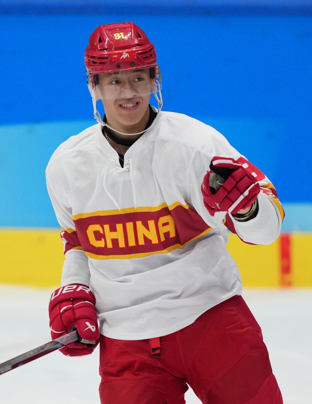 圣彼得堡冰球队取胜晋级，让俄罗斯足球迷鼓舞不已的简单介绍