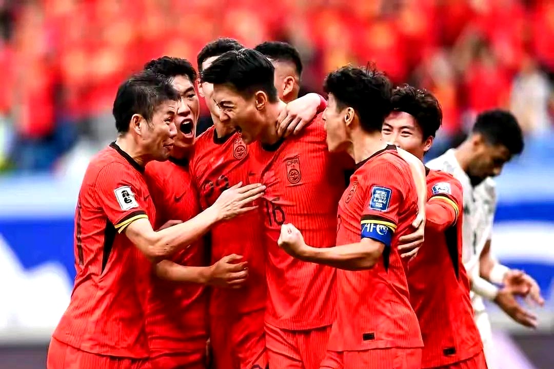 精妙战术，球员默契配合，争夺胜利之门的简单介绍