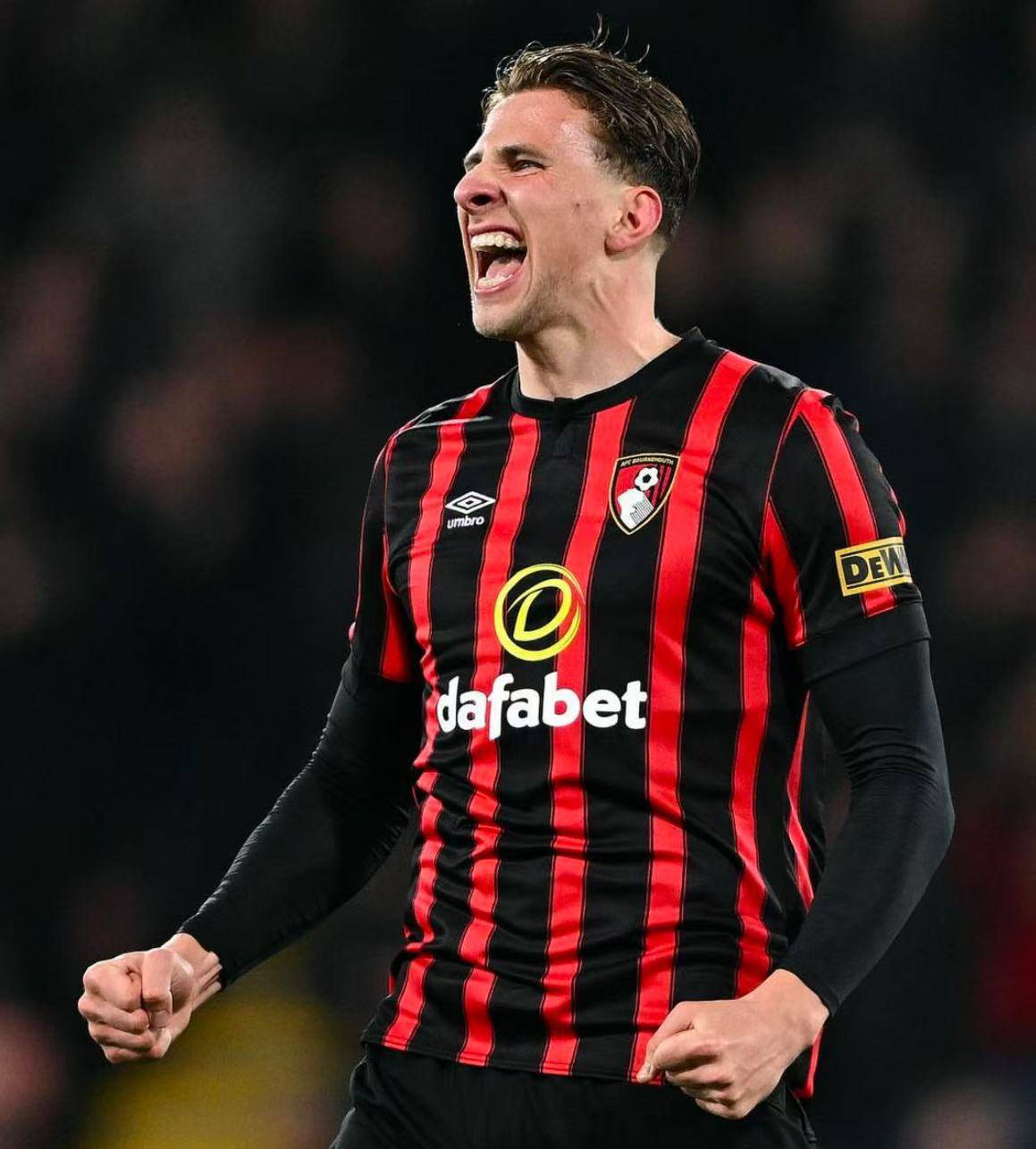 关于博恩茅斯主帅调整战术,力争英超保级成功的信息 关于博恩茅斯主帅调整战术,力争英超保级成功的信息