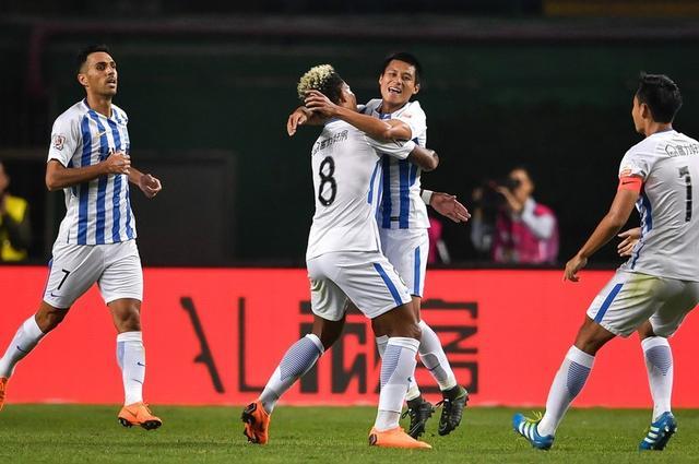 关于上港客场大胜鲁能，积分榜上升至第二位的信息