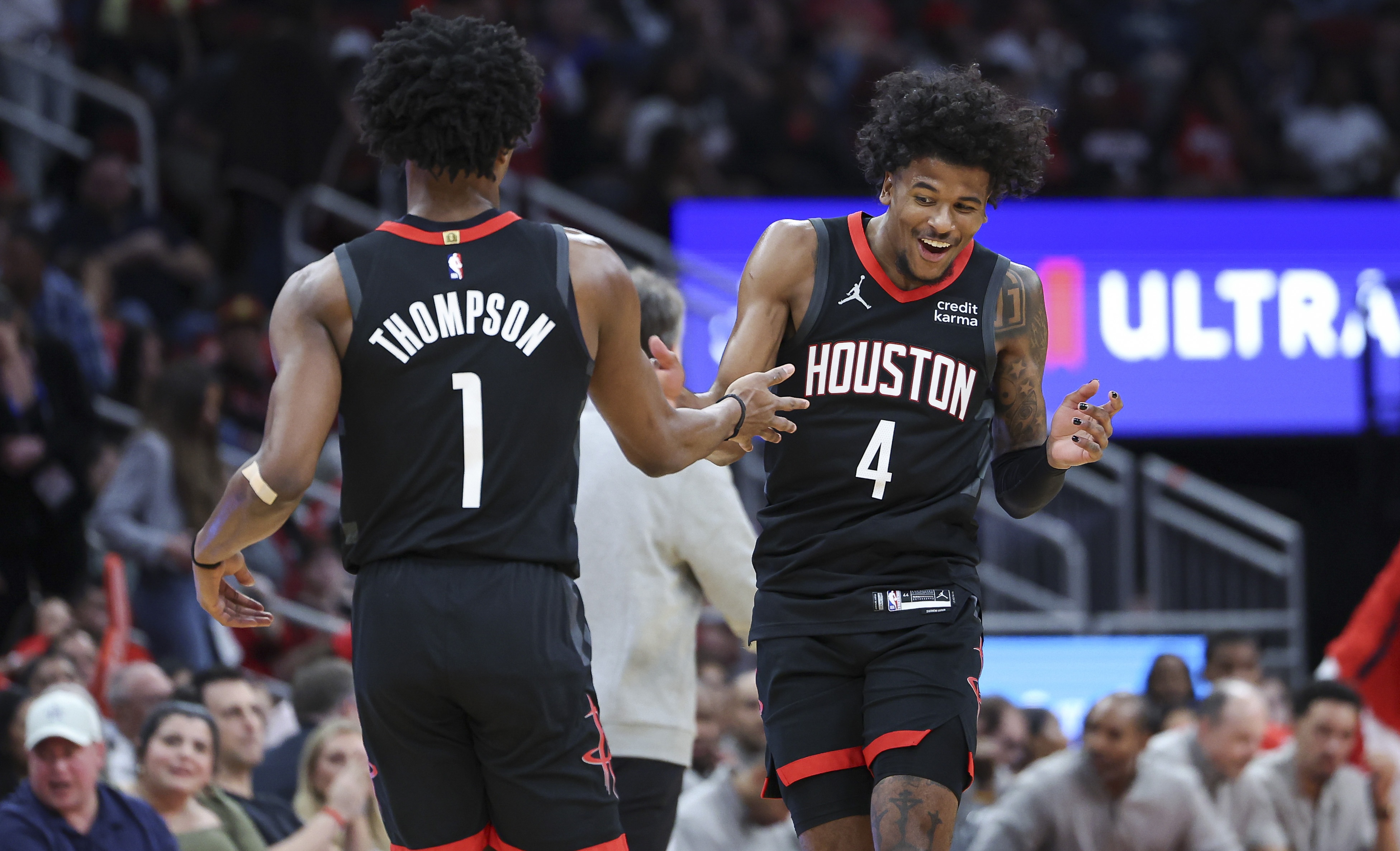 马刺力克灰熊，麦科勒姆点燃赛场