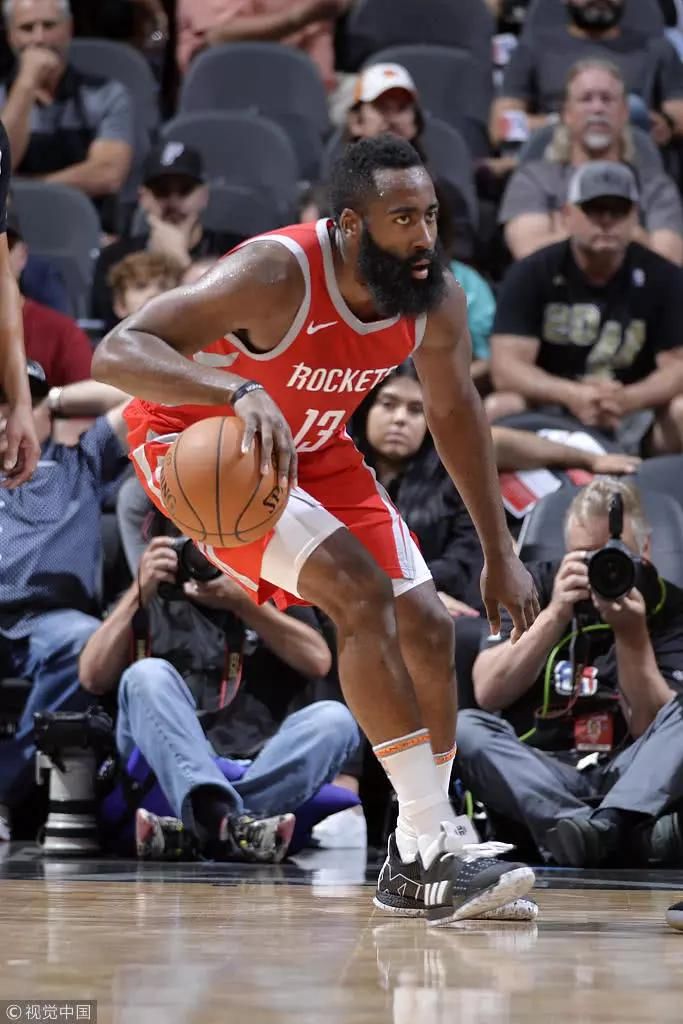 火箭完胜上海队,德罗赞关键制胜 火箭完胜上海队,德罗赞关键制胜