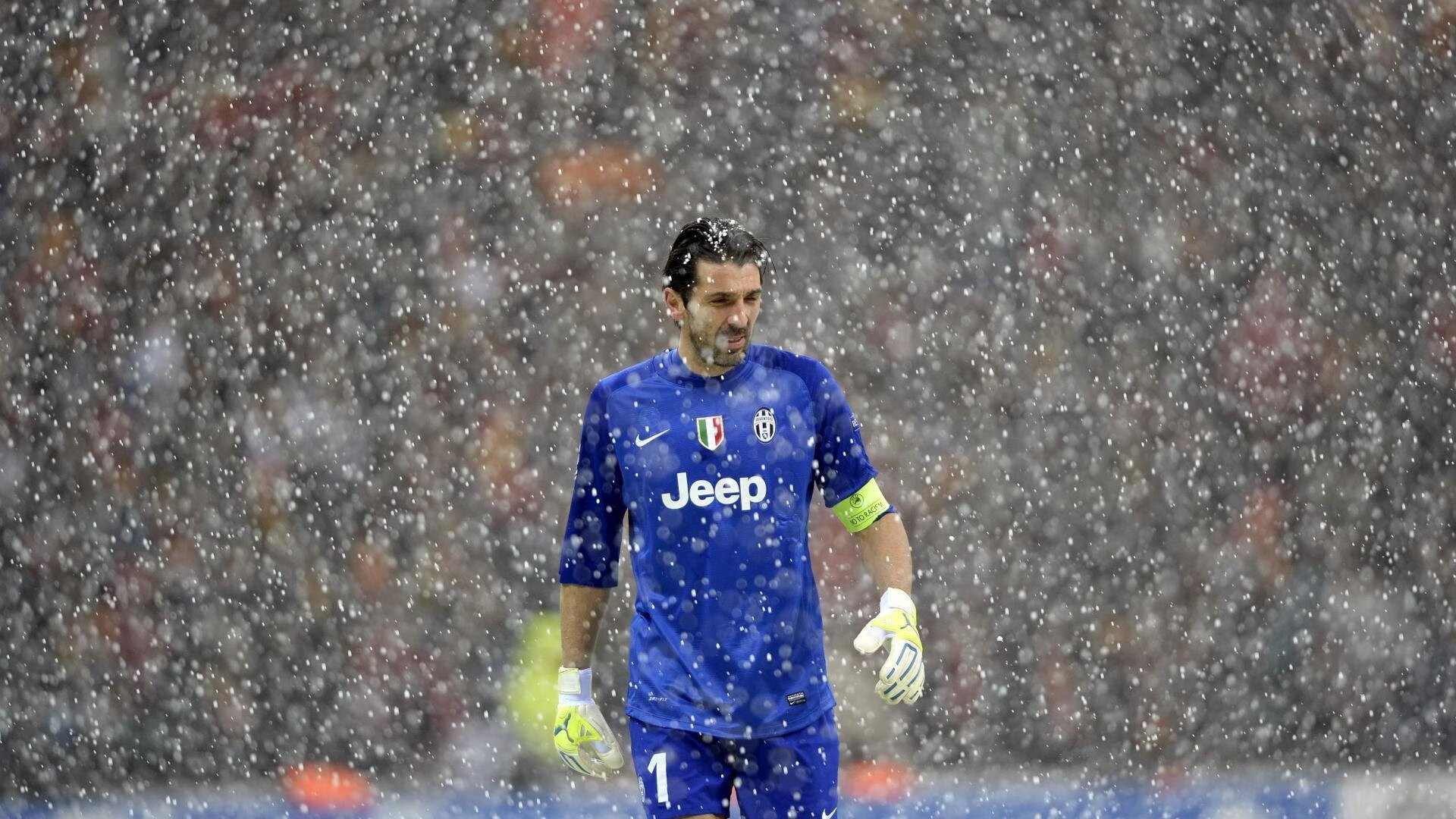 迪巴拉爆发,马德里竞技硬仗取胜马里,一场战术与意志的较量