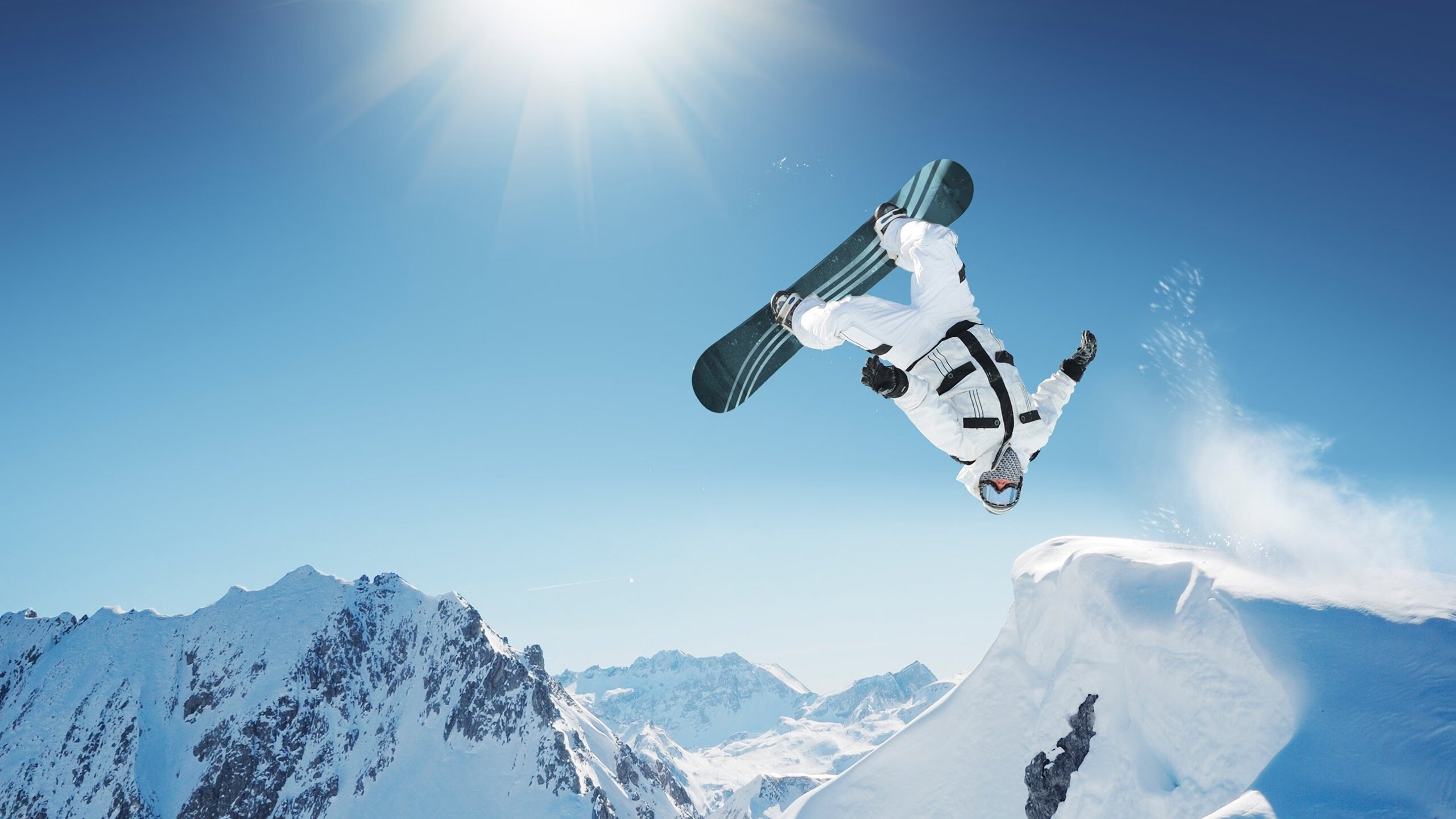 AC米兰对阵突尼斯，卢卡库完成里程碑